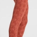 Athleta Ultimate Snake Print Leggings 7/8 Length Red Orange Sz XS Excellent Condition Photo 3