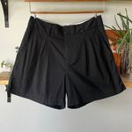 Gap Black Pleated Khaki Short Size 6 Photo 0