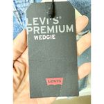 Levi's NWT  Wedgie High-Waisted Straight Leg Distressed Mom Jeans Blue Women's 25 Photo 6