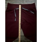 FIGS  Technical Collection Scrubs size Small Burgundy Photo 2