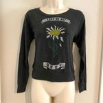 Obey Like new  sweatshirt/top. Sz XS Photo 0