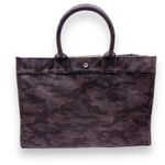 Quilted Koala Kanvas East Photo 6