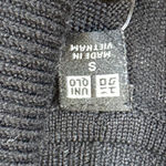 Uniqlo  Extra Fine Merino Wool Turtleneck Sweater Size Small EUC #5936 Photo 4
