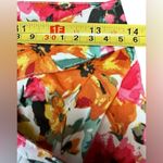 Norm Thompson Vibrant Floral Print Cropped Pants. Size 6. Beautiful!! Red Photo 2