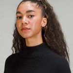 Lululemon Merino Wool-Blend Ribbed Turtleneck Sweater in Black Size 10 Photo 5