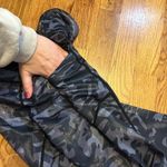 Zyia Womens 8 10 Gray Charcoal Shiny Camo Camouflage Athletic Leggings Pockets Photo 5