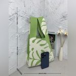 Floral Graphic Knit Bag, Double Handles Photo 3