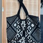 Geometric pattern black and white knit natural fabric tote shoulder Bag purse Photo 3