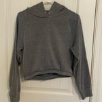 EUC Women’s gray elastic band waist hooded cropped sweatshirt medium‎ Photo 0