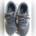 New Balance Black Women's US Size 8 Photo 0