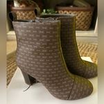 Kendall + Kylie Kendal & Kylie booties for women size 7 Photo 0