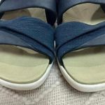 Earth Origins  Giana Slip On Comfort Walking Sandals in Navy Blue, Women’s Sz 7.5 Photo 5
