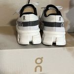 on cloud Cloud monster 2  Photo 1