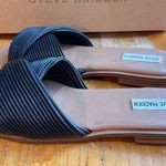 Steve Madden womens Limitt textured slides sandals summer vacation beach black 9 Photo 1