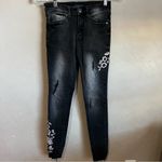 Aeropostale Black Highwaisted Floral Embroidered Raw Hem Jeggings Denim Jeans Photo 1