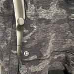 Lululemon Pullover Photo 2