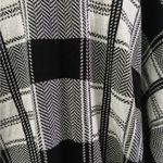 Fever Women's L / XL Poncho Black White Plaid Pullover Sweater Cape Winter Size L Photo 4