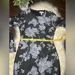 Badgley Mischka Belle  Bell Sleeved black and grey floral Jacquard dress sz 6 Photo 9
