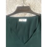 Aritzia Babaton by V-neck short sleeve blouse in dark green. Size M Photo 3