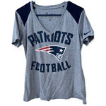 Nike Patriots NFL Football t-shirt size Large Photo 0
