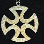Maltese Cross Honor, Protection, Courage Gold Tone Link Chain Pendant Necklace Photo 1