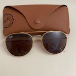 Ray-Ban Gold Aviator Photo 0