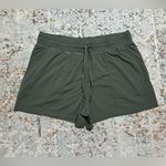 Lululemon  size 12 Dance Studio High-Rise Short 3.5" army green Photo 10