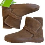 Crocs NWT Leather Lodgepoint Booties Hazlenut Size 7 Photo 0