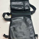 Back pack Vintage version 3.0 nice plenty of pockets and places to store things Photo 4