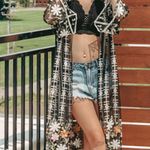 Love Riche Embroidered Mesh  Kimono‎ Photo 3