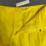 Alice + Olivia Conry Pleated Linen Blend Shorts Photo 8