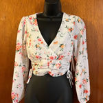 🆕 Meraki White & Floral Long Sleve Crop Top with Sinch Sides Size XS Photo 3