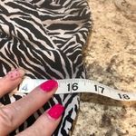 Heart soul Heart & soul zebra print V-neck size small blouse Photo 8