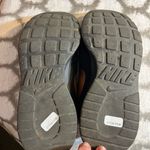 Nike  Black Athletic Shoes Photo 4