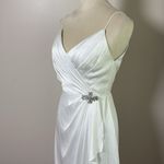 DB STUDIO Ruched Charmeuse Sheath Dress with Brooch Faux Wrap Skirt White Size 2 Photo 8