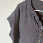 Faherty Organic Cotton Gauze Henley Top Charcoal Gray Short Sleeve Size Large Photo 3