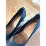 Clarks Clark’s navy blue kitten heel 2.5 inches rounded toe work shoes size 6.5 Photo 2