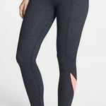 Beyond Yoga Elevate front seam long leggings in navy and lilac size S small Photo 2