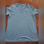 Under Armour Under Armor women's vneck dri fit shirt size small loose fit Photo 0