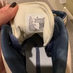 Nike Jordan Women’s Air Jordan 1 Mid Photo 2