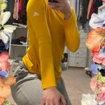 Adidas Yellow Shirt Photo 0