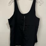 Line and Dot Revolve  Chain Tank Medium Photo 2