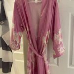 Women’s Natori Pink Floral Belted Robe Small Photo 0