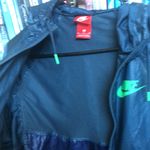 Nike Windrunner / Running Hooded Navy Blue and Green Jacket Sz M Photo 11