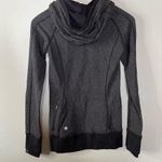 Lululemon Think Fast Hoodie Heathered Herringbone Heathered Black Size 2 Photo 4