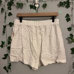 Stradivarius  White Cloth Summer Shorts Size 10/L Photo 2