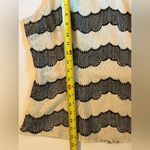 B&W Lace Shell•Sz L Black Size L Photo 7