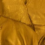 No Frills LA satin surplice tie around waist women’s crop top Size Small Orange Photo 7