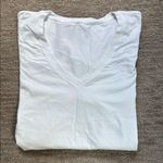 Lululemon  V-Neck Tee White Sz L Photo 0