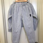 Adidas Sweatsuit Photo 0